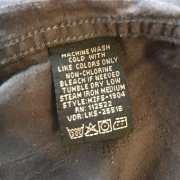 Vintage y2k button up micros button up shirt
Size L - Picture 6 of 7